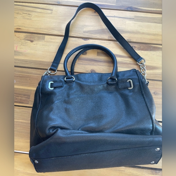 Michael Kors Black Studded Pebbled Leather Shoulder Bag Chain Crossbody Strap - Picture 2 of 5